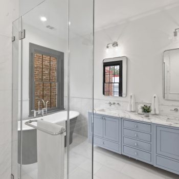 Q st bath 2